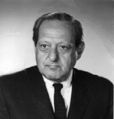Irving Kahn